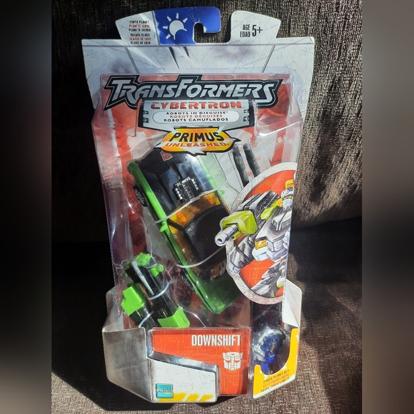 2005 Transformers Cybertron 'Downshift' NIB - Picture 1 of 2
